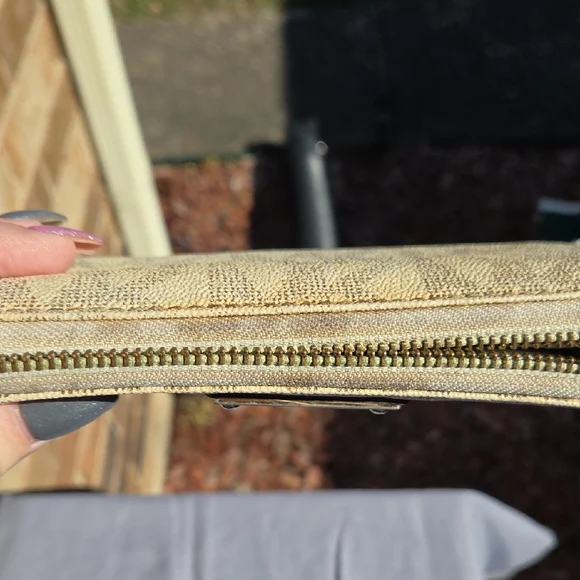 Michael Kors Textured Tan Wallet - Picture 7 of 12